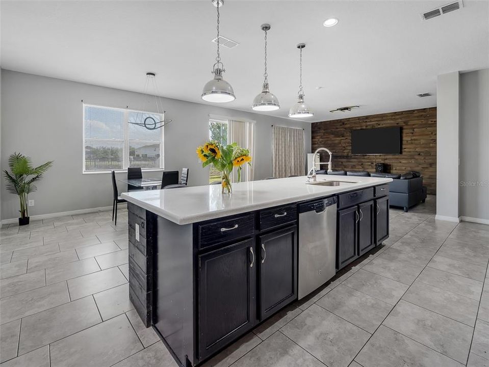 For Sale: $459,990 (5 beds, 3 baths, 2678 Square Feet)
