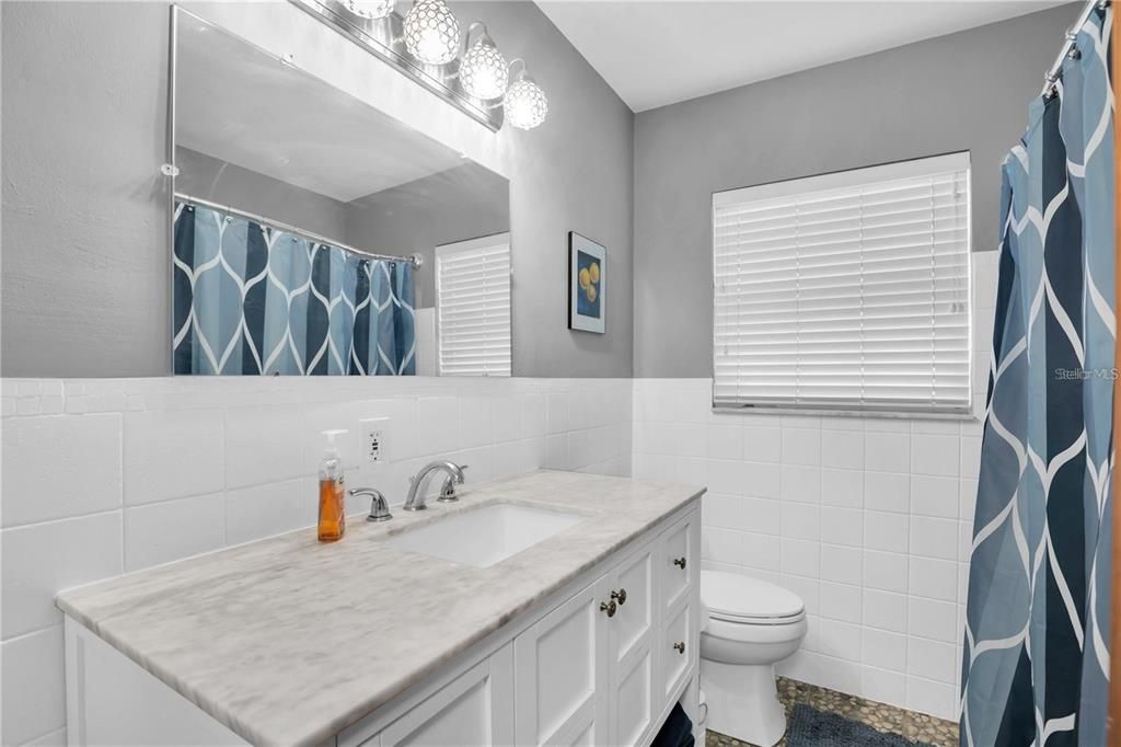 В аренду: $2,950 (2 спален, 1 ванн, 1112 Квадратных фут)