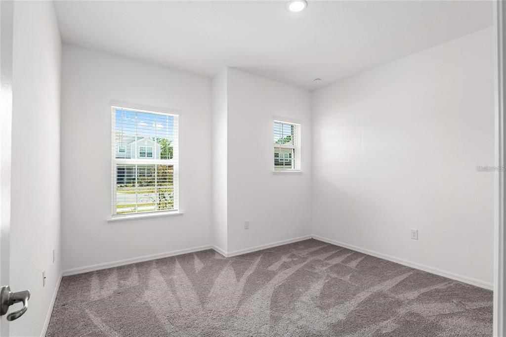 For Rent: $2,350 (3 beds, 2 baths, 1890 Square Feet)