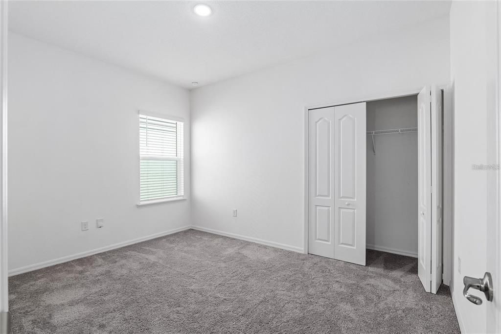 For Rent: $2,350 (3 beds, 2 baths, 1890 Square Feet)