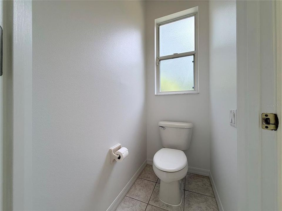 For Rent: $2,800 (4 beds, 3 baths, 2712 Square Feet)