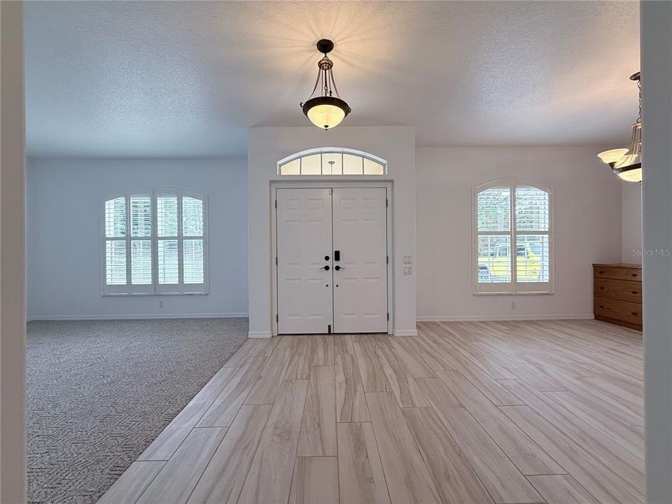 For Rent: $2,800 (4 beds, 3 baths, 2712 Square Feet)