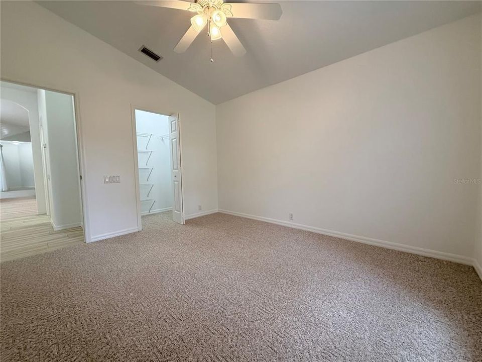 For Rent: $2,800 (4 beds, 3 baths, 2712 Square Feet)