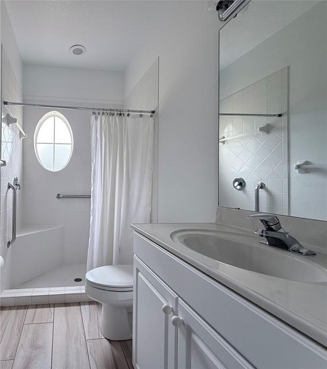 For Rent: $2,800 (4 beds, 3 baths, 2712 Square Feet)