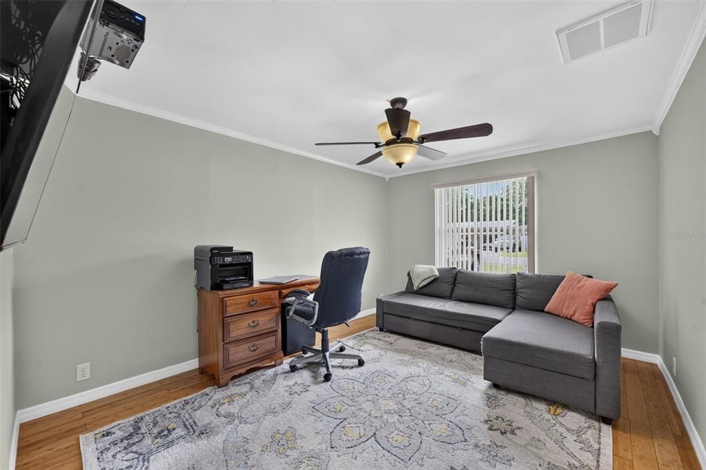 For Sale: $295,000 (3 beds, 2 baths, 1369 Square Feet)