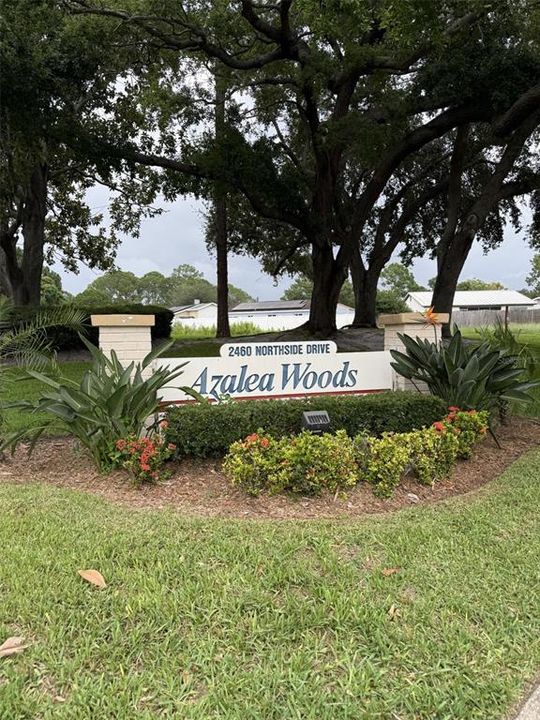 For Sale: $129,900 (2 beds, 2 baths, 820 Square Feet)