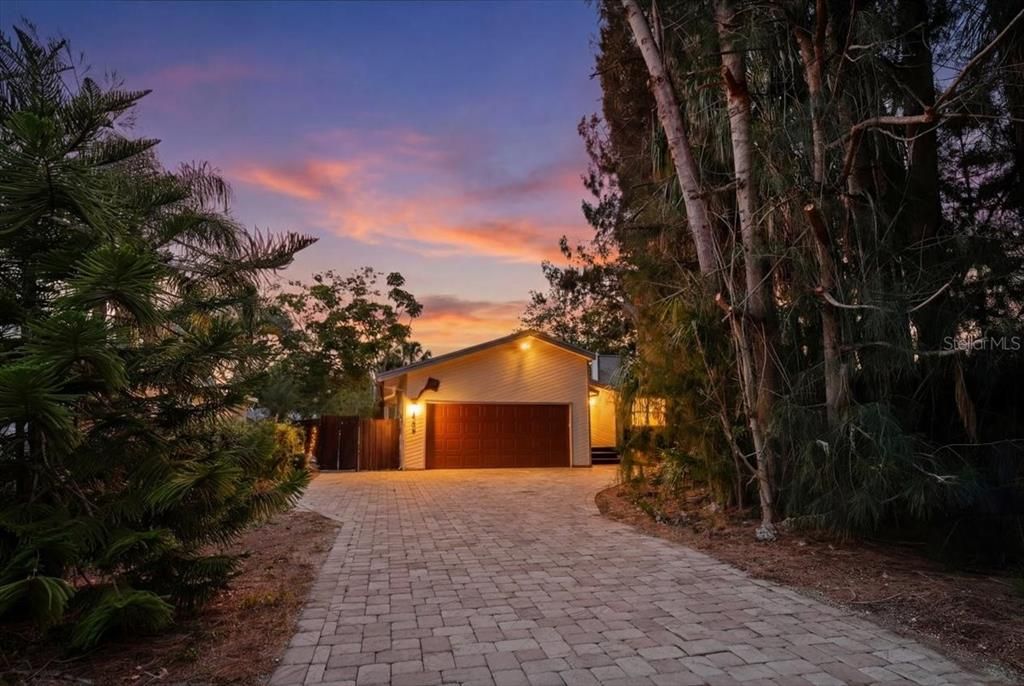 Vendido Recientemente: $420,000 (3 camas, 2 baños, 1444 Pies cuadrados)