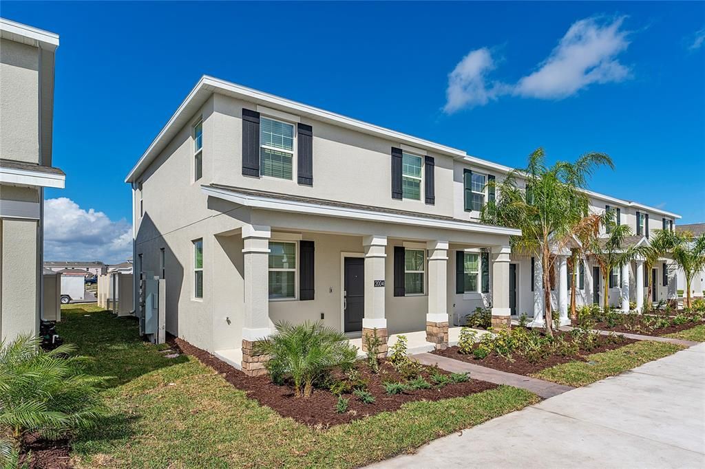 For Rent: $2,300 (3 beds, 2 baths, 1755 Square Feet)