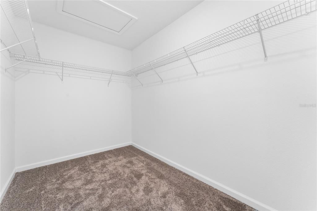 For Rent: $2,300 (3 beds, 2 baths, 1755 Square Feet)