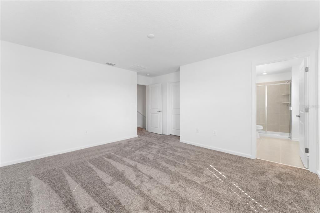 For Rent: $2,300 (3 beds, 2 baths, 1755 Square Feet)