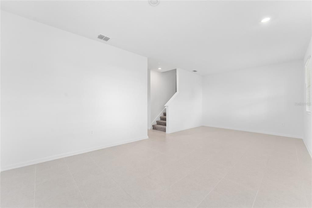 For Rent: $2,300 (3 beds, 2 baths, 1755 Square Feet)