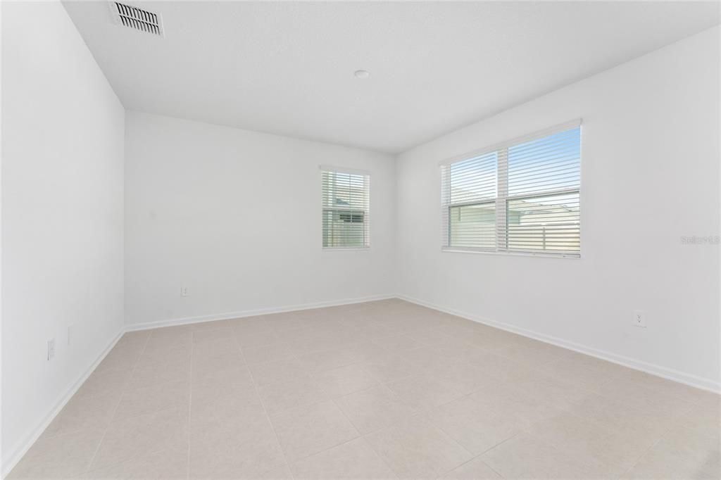 For Rent: $2,300 (3 beds, 2 baths, 1755 Square Feet)
