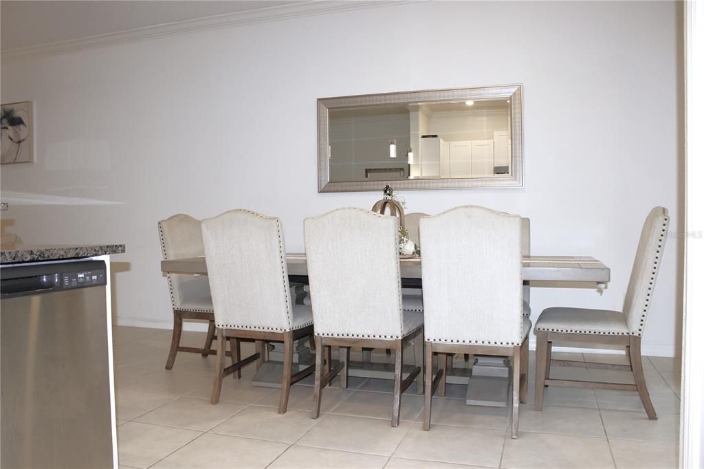 For Rent: $2,100 (3 beds, 2 baths, 1666 Square Feet)