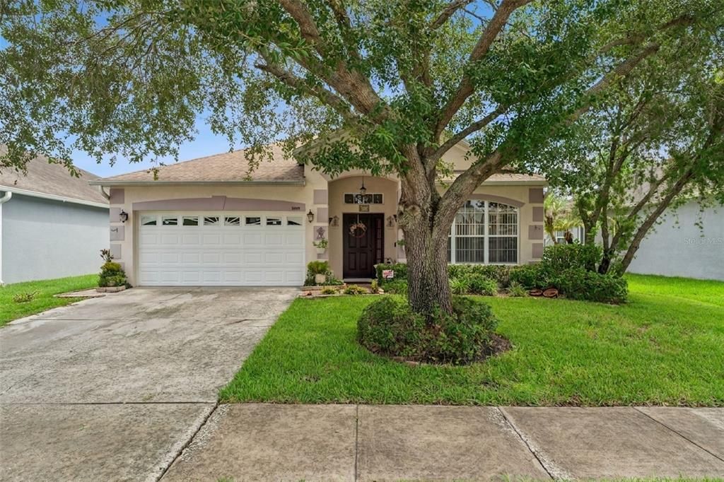 For Sale: $499,900 (4 beds, 2 baths, 1972 Square Feet)