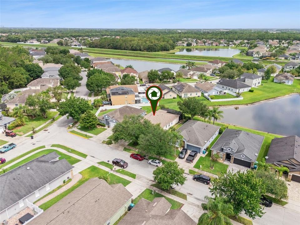 For Sale: $499,900 (4 beds, 2 baths, 1972 Square Feet)