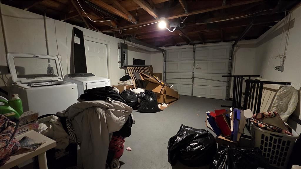 For Rent: $2,300 (3 beds, 2 baths, 1442 Square Feet)