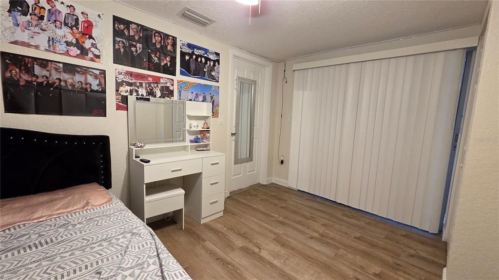 For Rent: $2,300 (3 beds, 2 baths, 1442 Square Feet)