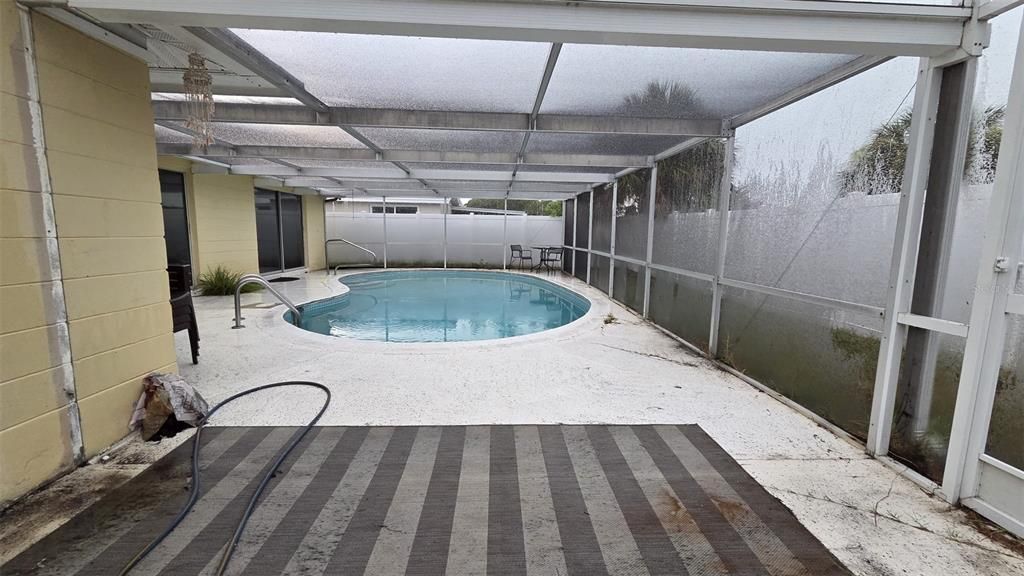 For Rent: $2,300 (3 beds, 2 baths, 1442 Square Feet)