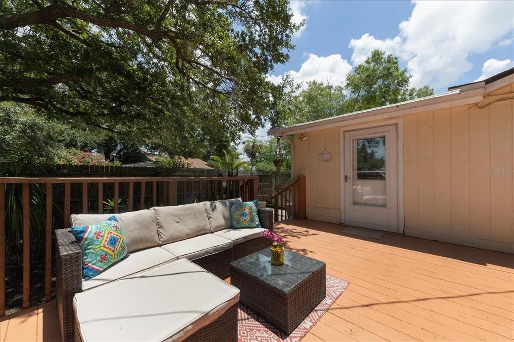 For Sale: $329,000 (3 beds, 2 baths, 1333 Square Feet)