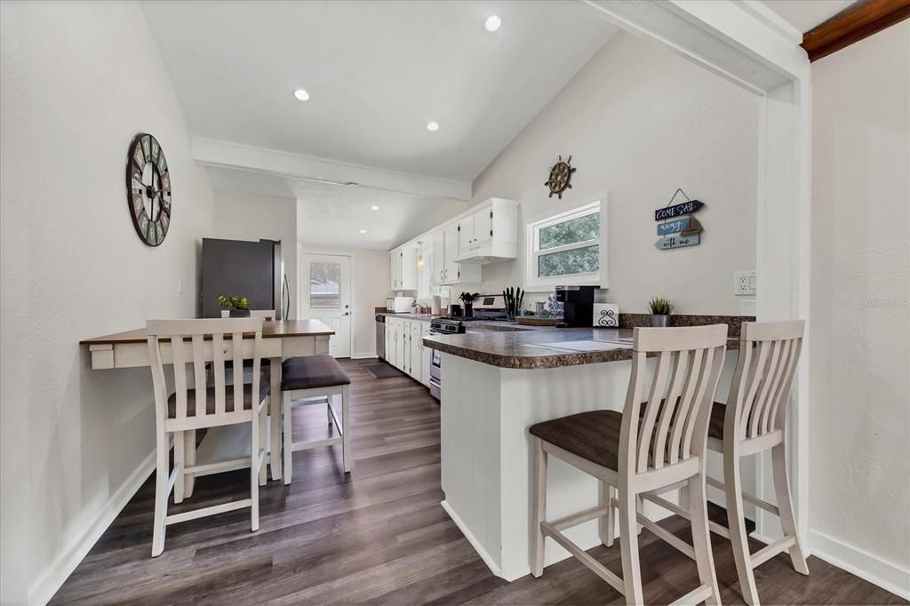 For Sale: $329,000 (3 beds, 2 baths, 1333 Square Feet)