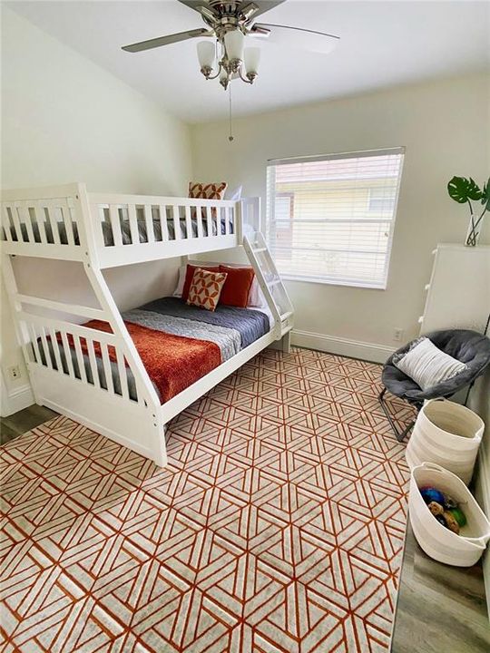 En Venta: $559,900 (3 camas, 2 baños, 1890 Pies cuadrados)