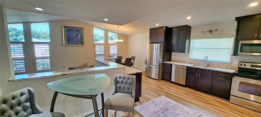 En Venta: $559,900 (3 camas, 2 baños, 1890 Pies cuadrados)