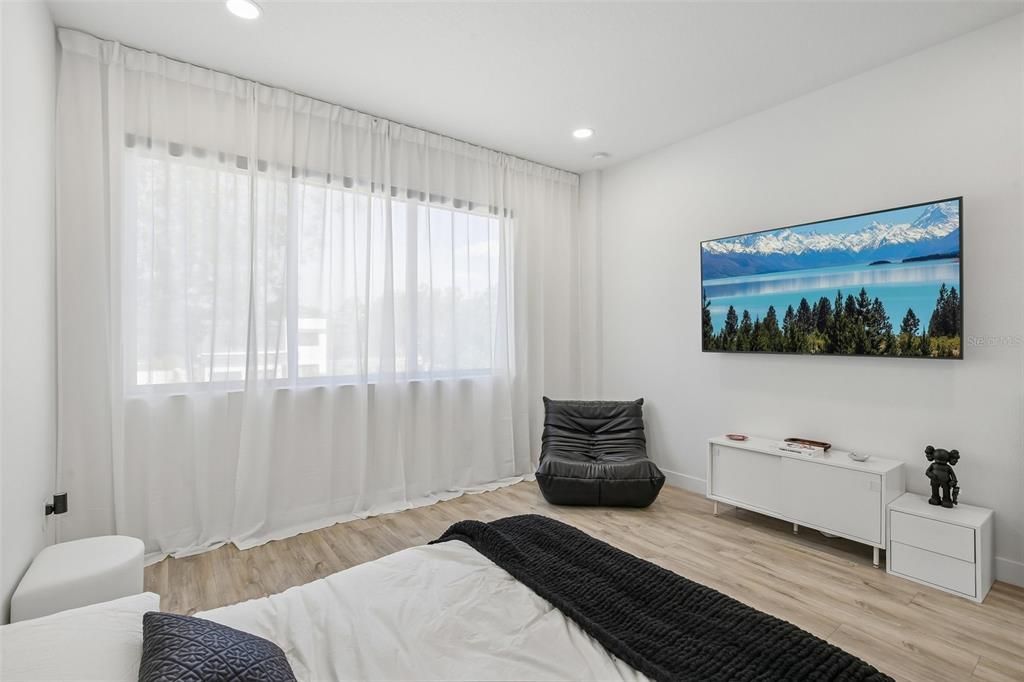 На продажу: $724,900 (4 спален, 2 ванн, 2303 Квадратных фут)