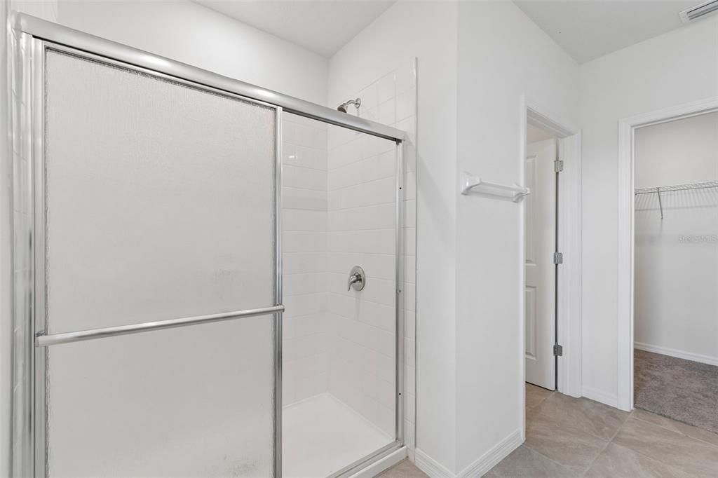 En Renta: $3,000 (5 camas, 3 baños, 2605 Pies cuadrados)
