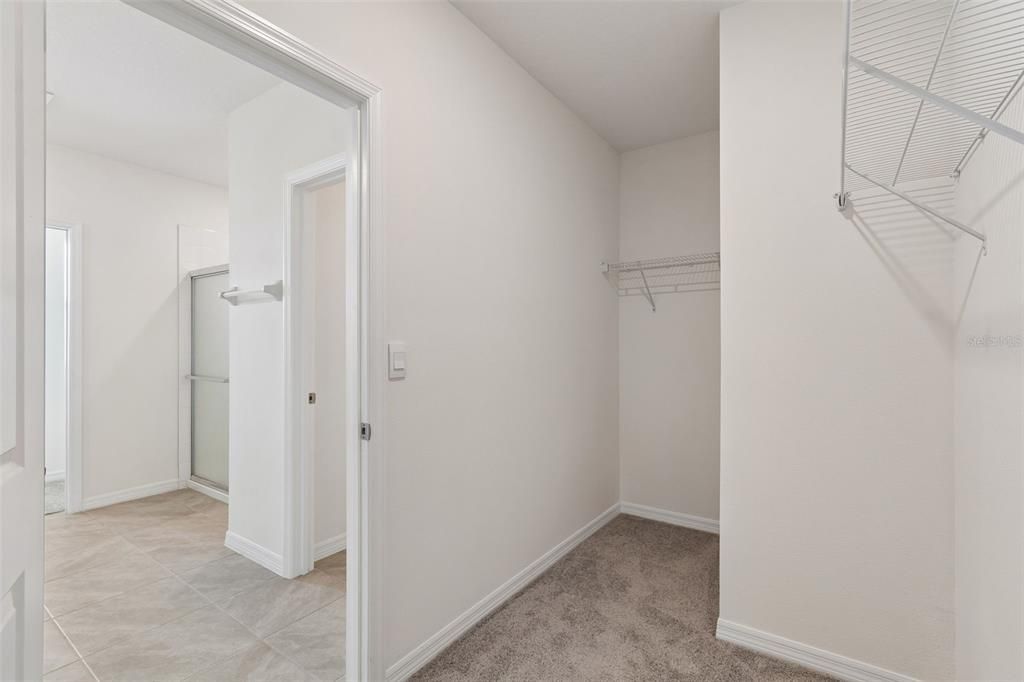 En Renta: $3,000 (5 camas, 3 baños, 2605 Pies cuadrados)