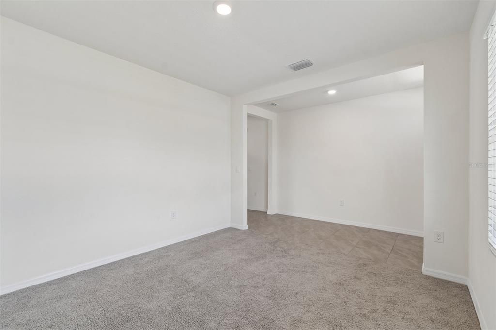 En Renta: $3,000 (5 camas, 3 baños, 2605 Pies cuadrados)