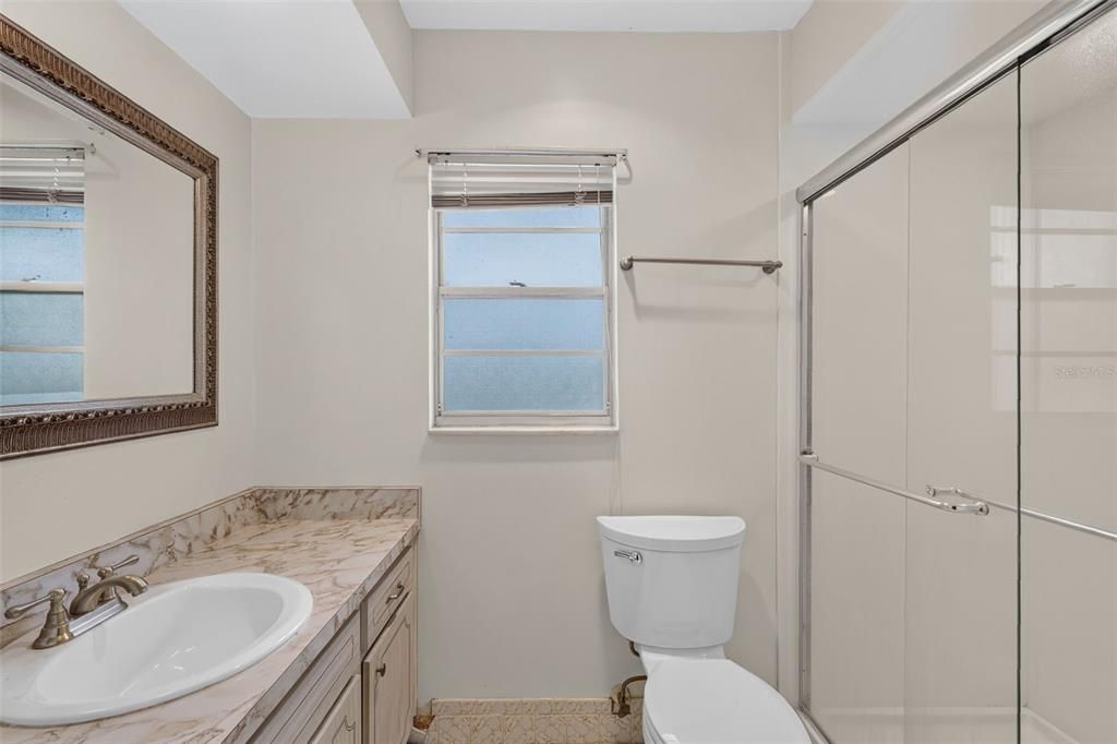 For Sale: $325,000 (3 beds, 2 baths, 1681 Square Feet)