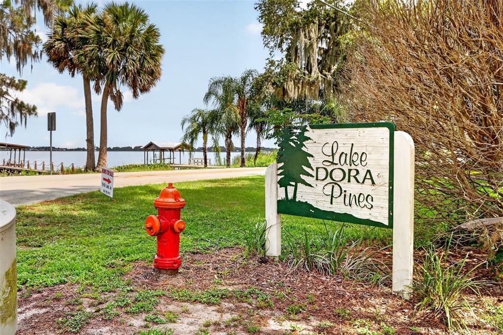 For Sale: $325,000 (3 beds, 2 baths, 1681 Square Feet)