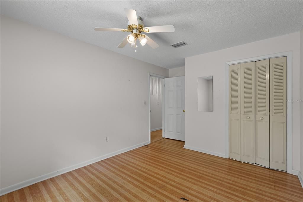 For Sale: $259,900 (3 beds, 2 baths, 1488 Square Feet)