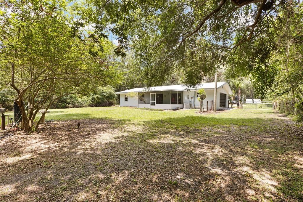 For Sale: $259,900 (3 beds, 2 baths, 1488 Square Feet)