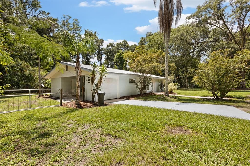For Sale: $259,900 (3 beds, 2 baths, 1488 Square Feet)