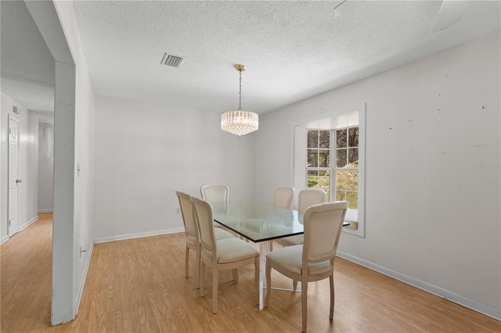 For Sale: $259,900 (3 beds, 2 baths, 1488 Square Feet)