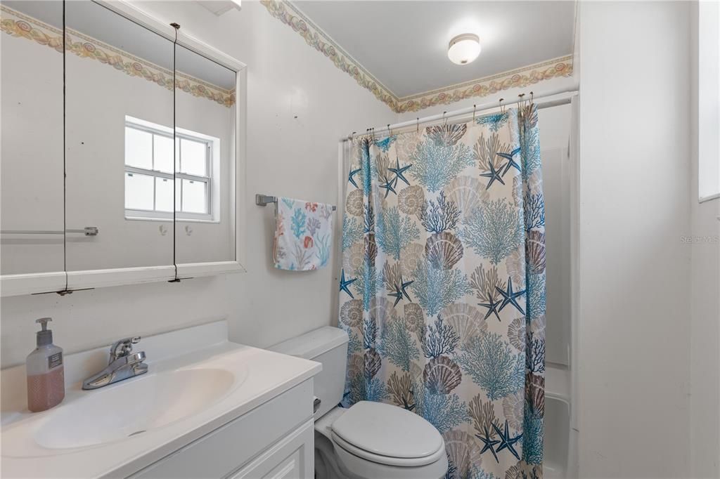 For Sale: $259,900 (3 beds, 2 baths, 1488 Square Feet)