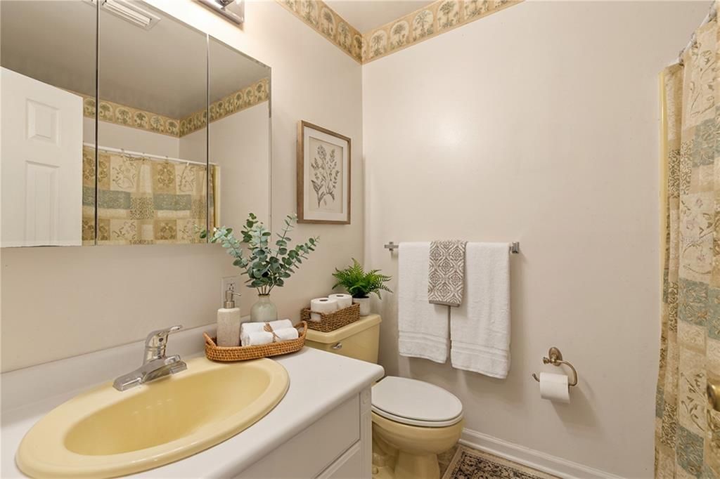 For Sale: $259,900 (3 beds, 2 baths, 1488 Square Feet)