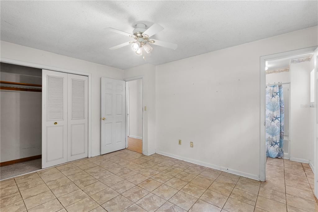 For Sale: $259,900 (3 beds, 2 baths, 1488 Square Feet)
