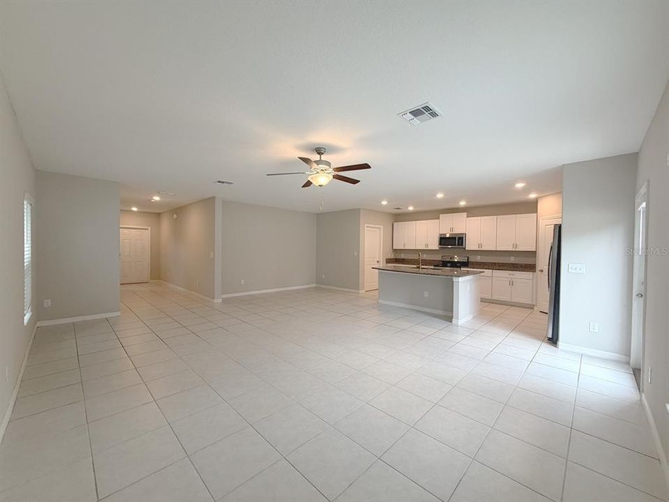 For Rent: $2,850 (5 beds, 2 baths, 2217 Square Feet)