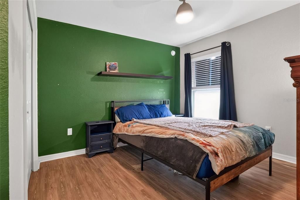 For Sale: $362,000 (3 beds, 2 baths, 2082 Square Feet)