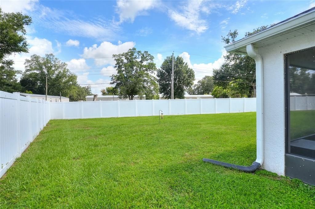 For Sale: $362,000 (3 beds, 2 baths, 2082 Square Feet)