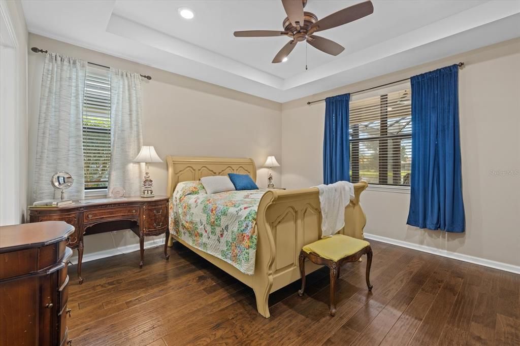 For Sale: $480,000 (2 beds, 2 baths, 1428 Square Feet)