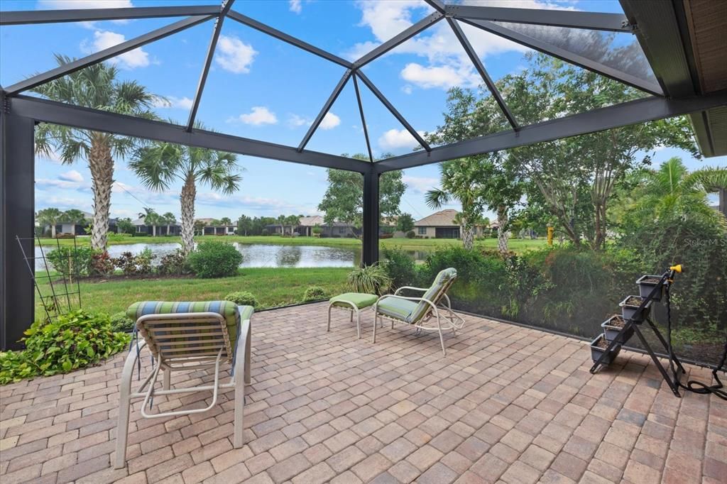 For Sale: $480,000 (2 beds, 2 baths, 1428 Square Feet)