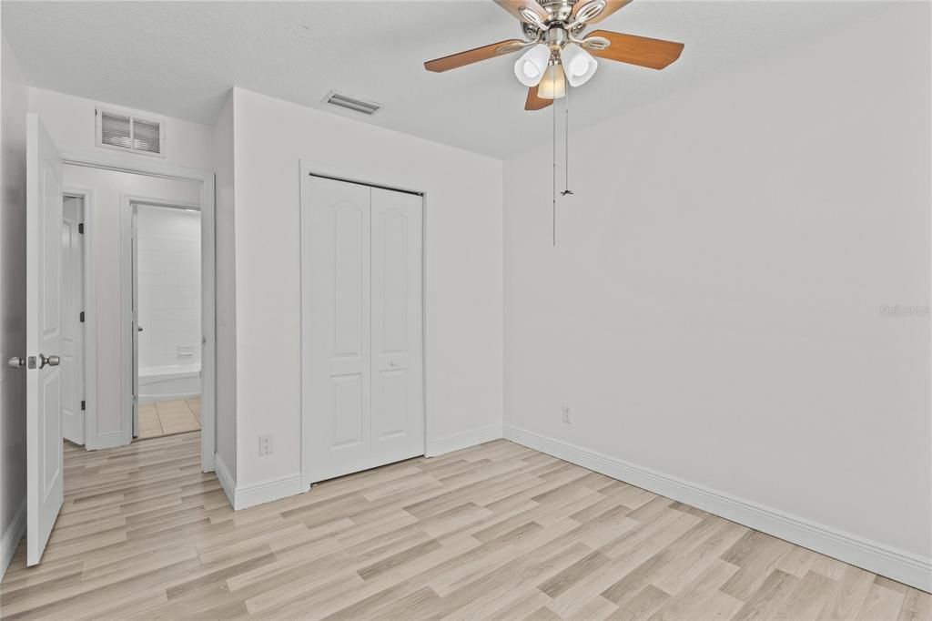 En Venta: $205,000 (3 camas, 2 baños, 1200 Pies cuadrados)