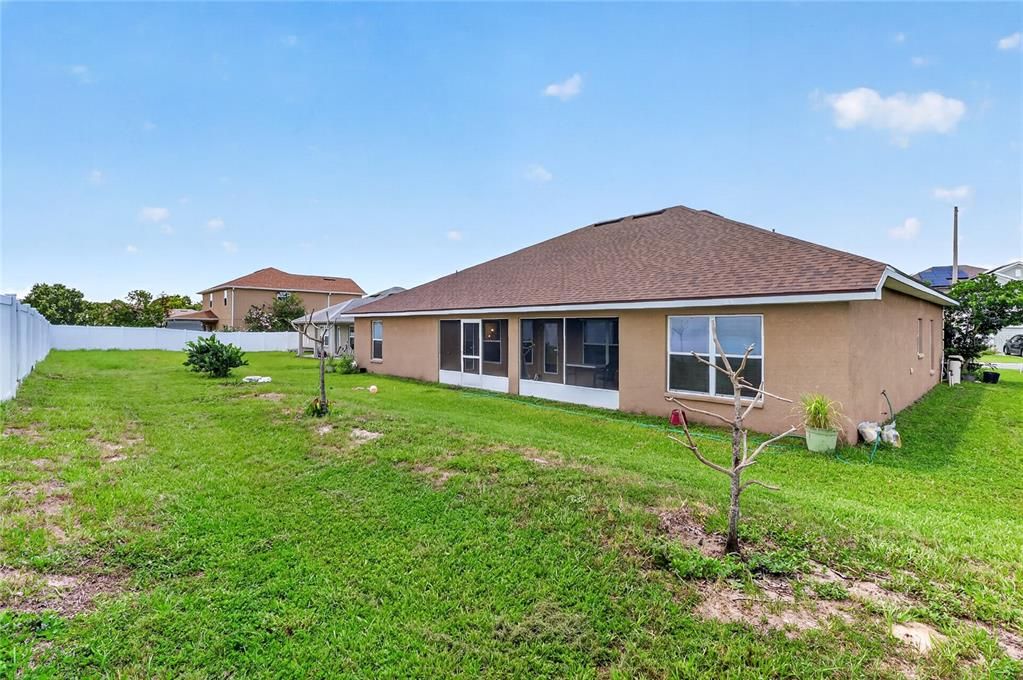 For Sale: $365,000 (4 beds, 2 baths, 2307 Square Feet)