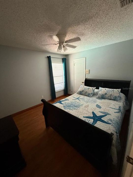 En Venta: $480,000 (3 camas, 2 baños, 1966 Pies cuadrados)