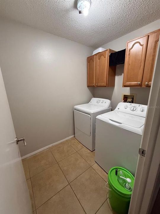 En Venta: $480,000 (3 camas, 2 baños, 1966 Pies cuadrados)