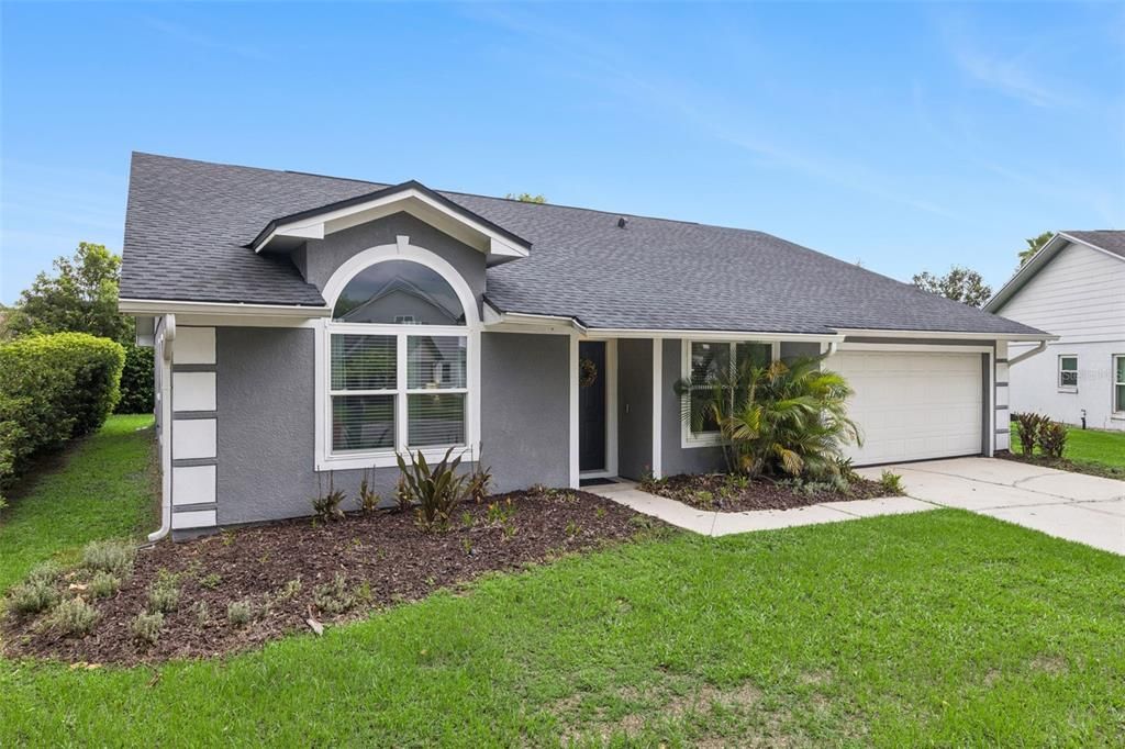 For Sale: $384,900 (3 beds, 2 baths, 2039 Square Feet)