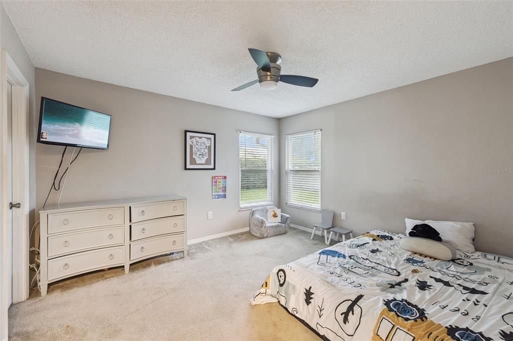 For Sale: $384,900 (3 beds, 2 baths, 2039 Square Feet)